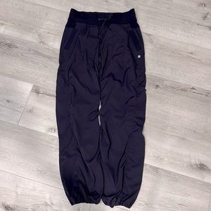 Lululemon Studio Pant - discontinued. Sz 8. Very dark purple.